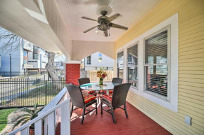 Spacious Houston Home with Deck about 2 Mi to Downtown!